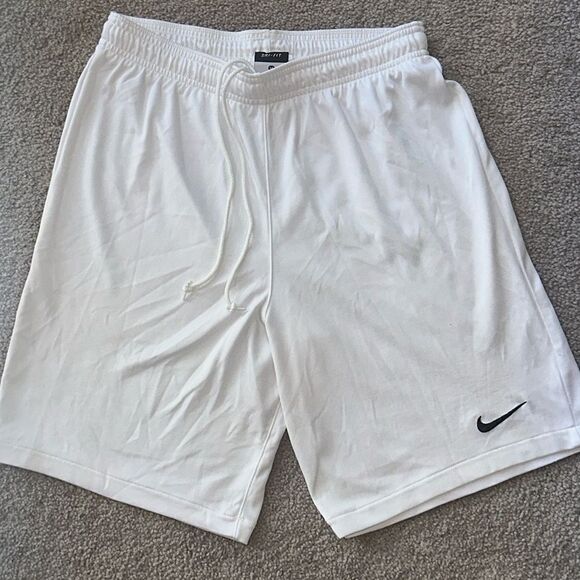 Nike Dri Fit Unisex Shorts! - Picture 1 of 6